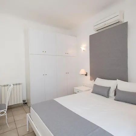 Nireas Apartment