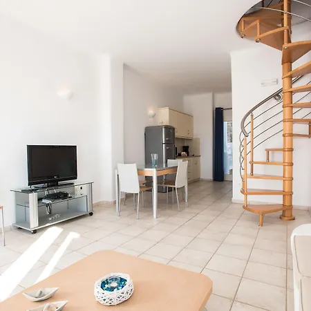 Nireas Apartment
