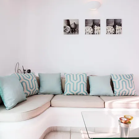 Nireas Apartment