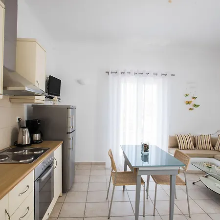 Apartment Nireas *